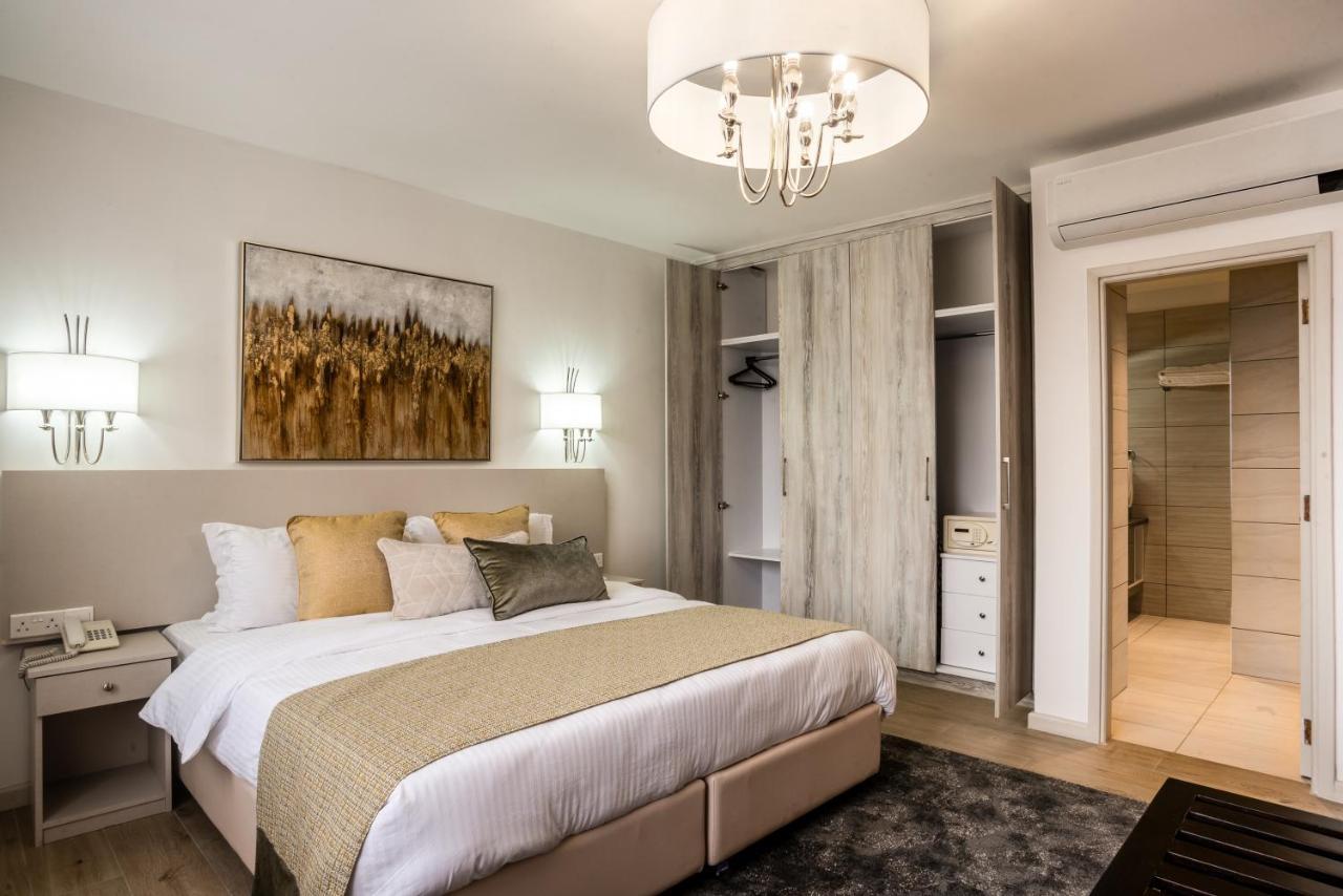 Yaya Hotel & Apartments