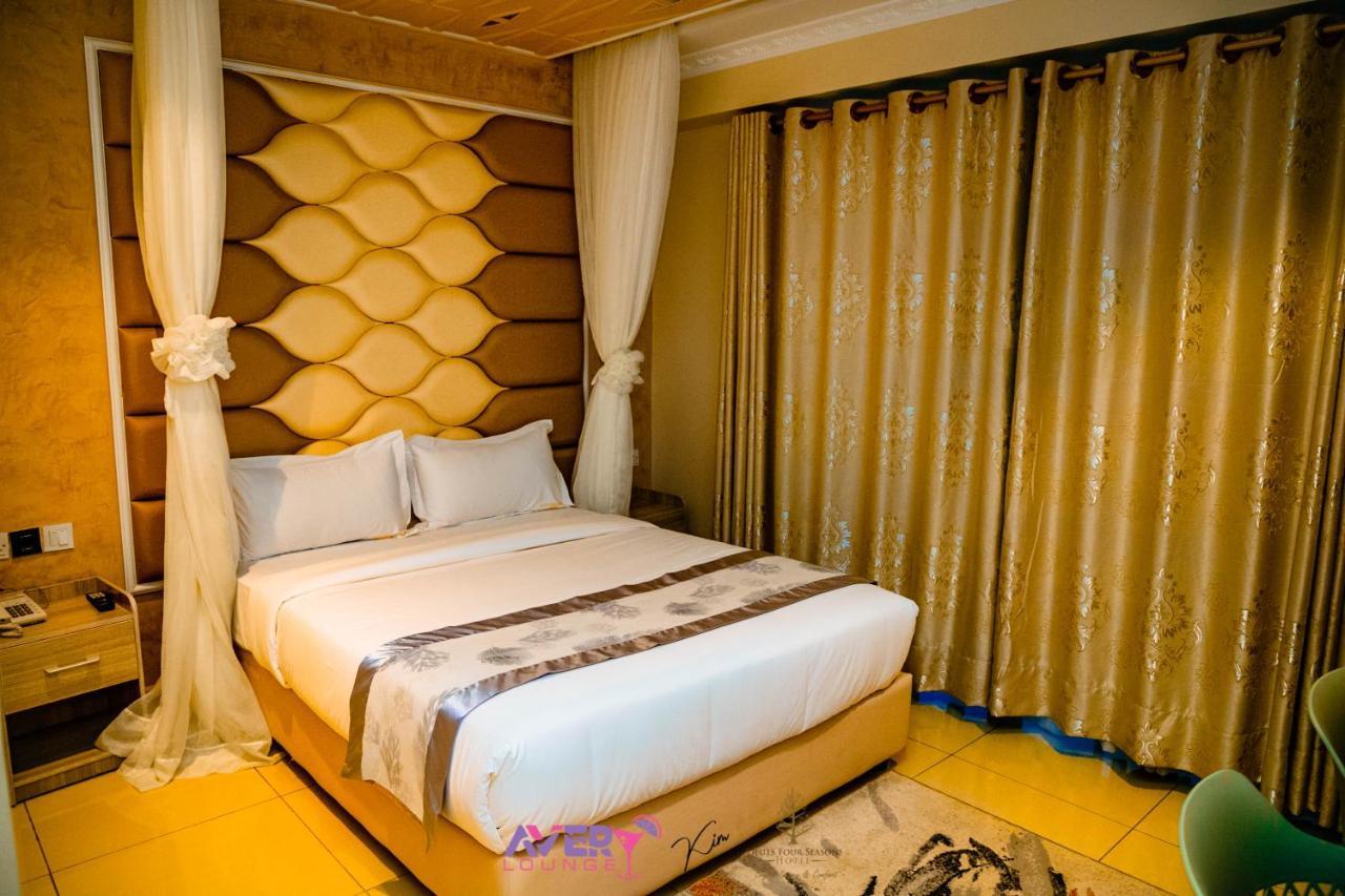 Deuts Four Seasons Hotel
