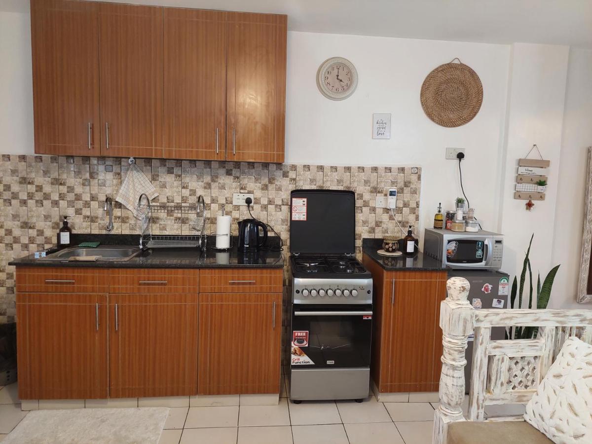 Furnished 1 Bedroom In Nairobi. 15 Mins To Cbd. Free Wi-fi & Parking *
