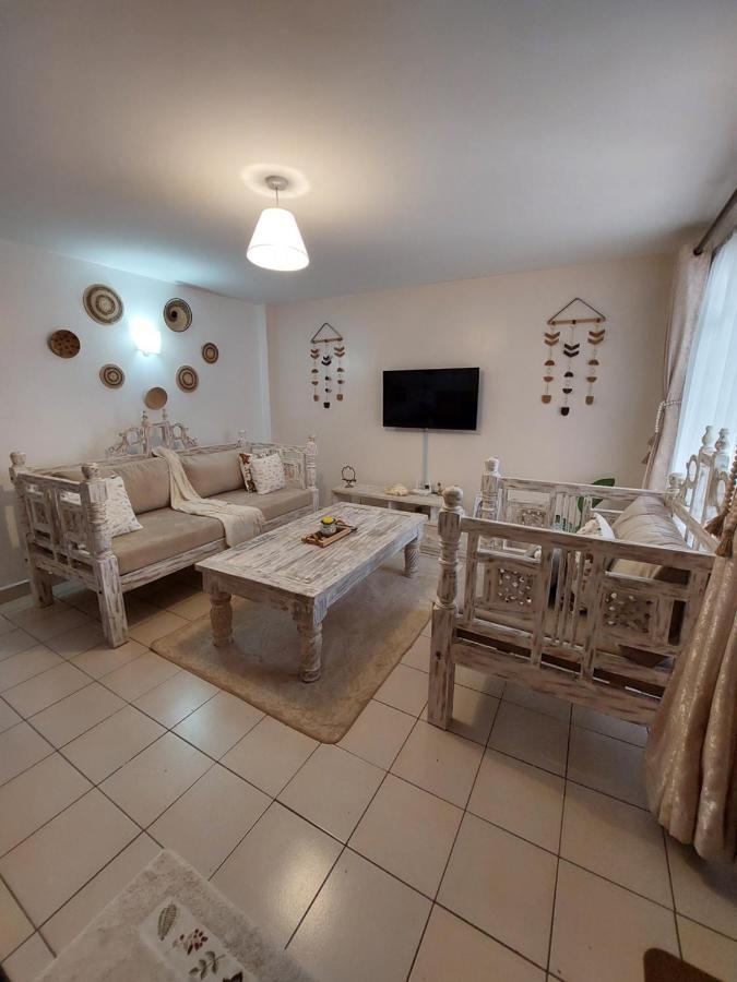 Apartment Furnished 1 Bedroom In Nairobi. 15 Mins To Cbd. Free Wi-fi & Parking *