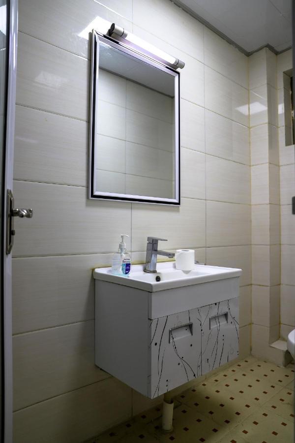 Lavish All Ensuite 2-bedroom With A Pool