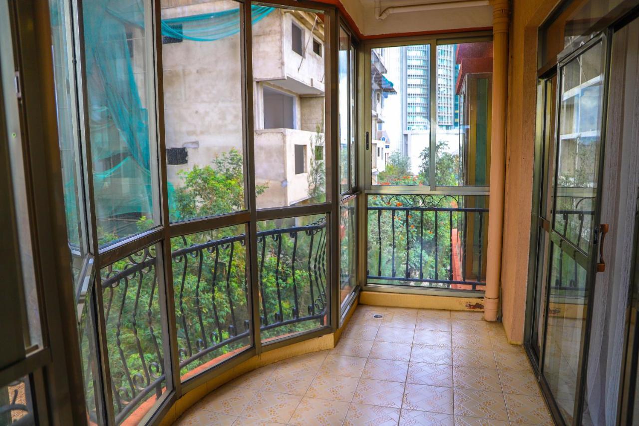 Apartment Lavish All Ensuite 2-bedroom With A Pool Nairobi