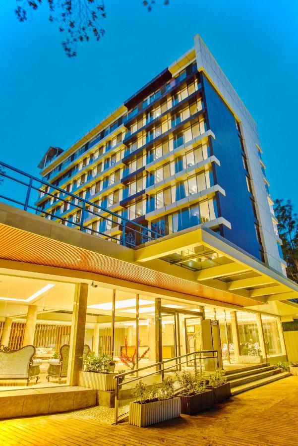 Swiss Lenana Mount 4*