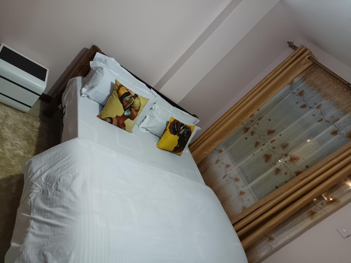 Apartment J.j Homes 1- Bedroom Apartment, *
