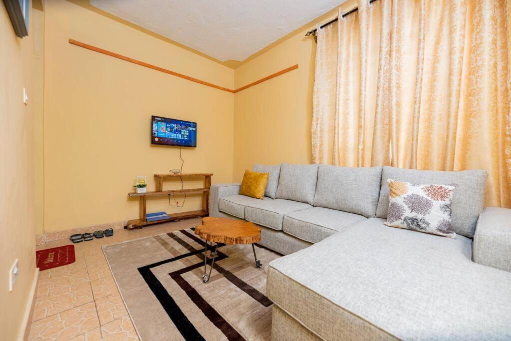 Repose - Karen, 2 Bedroom, Wifi,parking, Cctv *