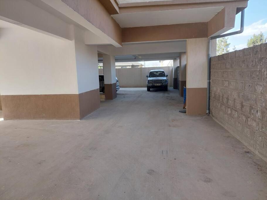 Apartment Luxore Comfy Studio Close To The Airport *