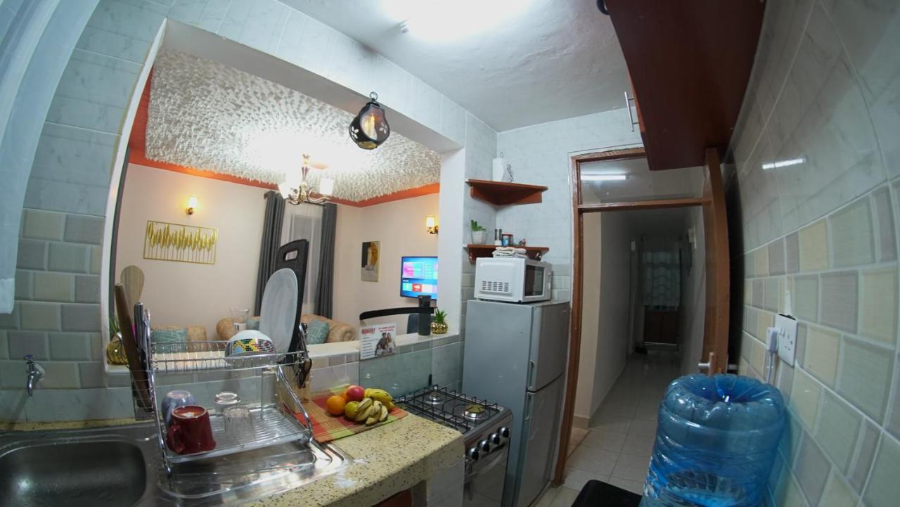 Apartment Charming 1 Bedroom, Roysambu