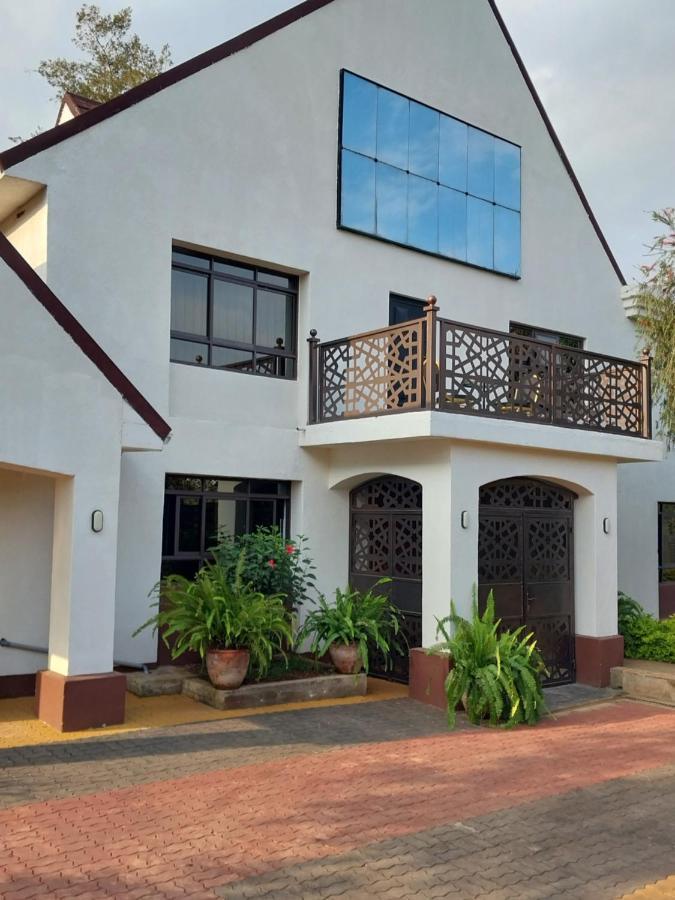 Clemsa House Karen Homestay
