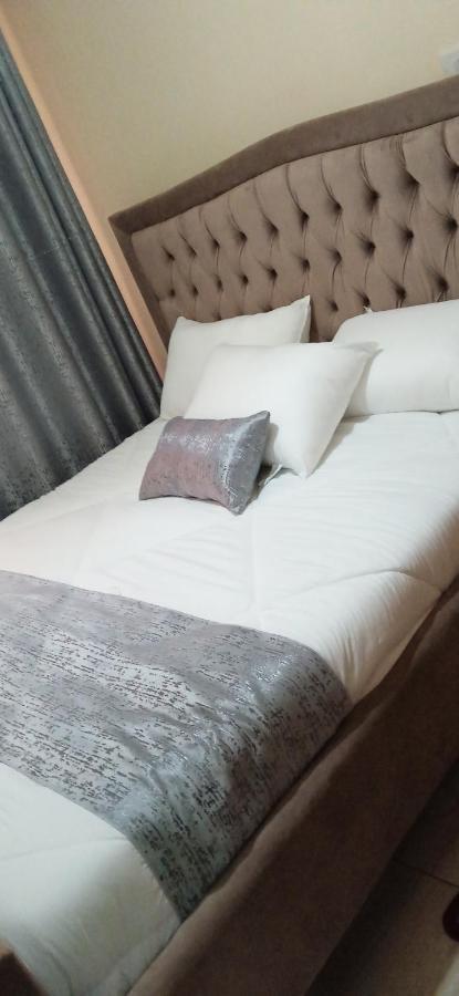 Apartment Kalwani Park *