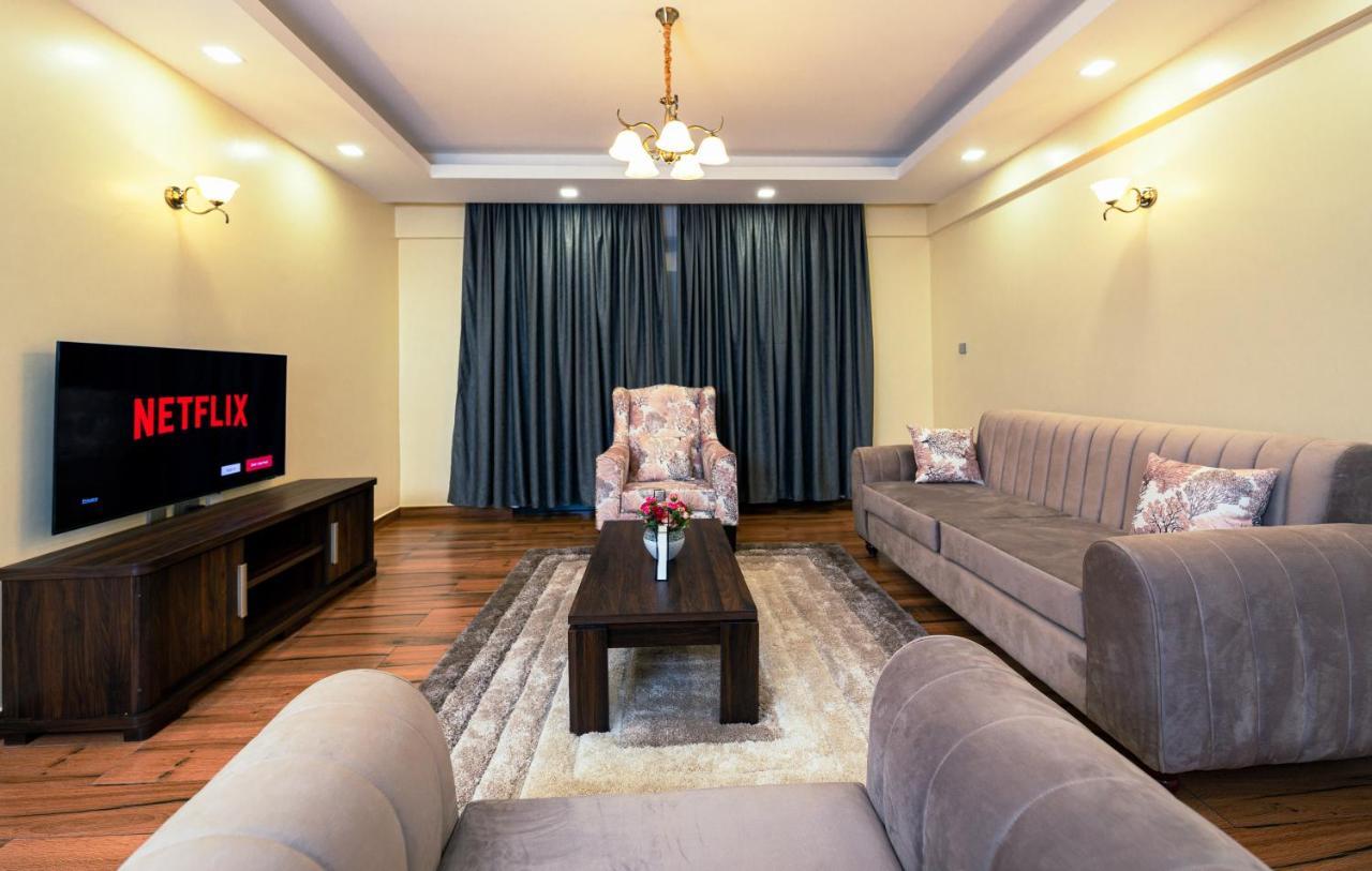 K's Place - Elegant 2 Bedroom With A Pool & Gym Apartamento Nairobi