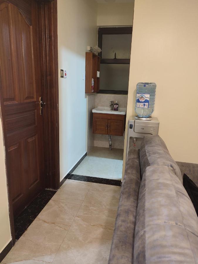Kilimani Superb One And Half Bedroom Near Yaya Centre With Netflix
