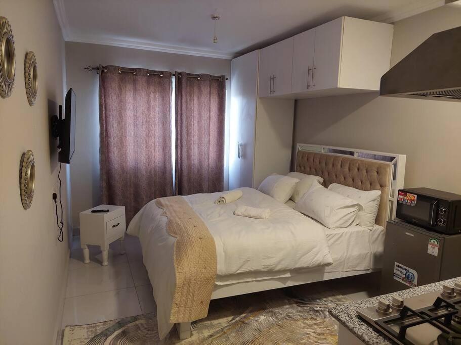 Luxore Comfy Studio Close To The Airport Apartment Nairobi