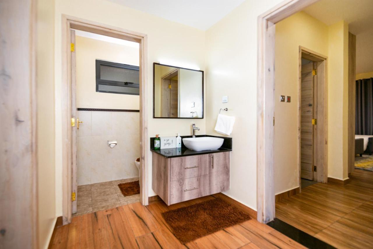 K's Place - Elegant 2 Bedroom With A Pool & Gym * Nairobi