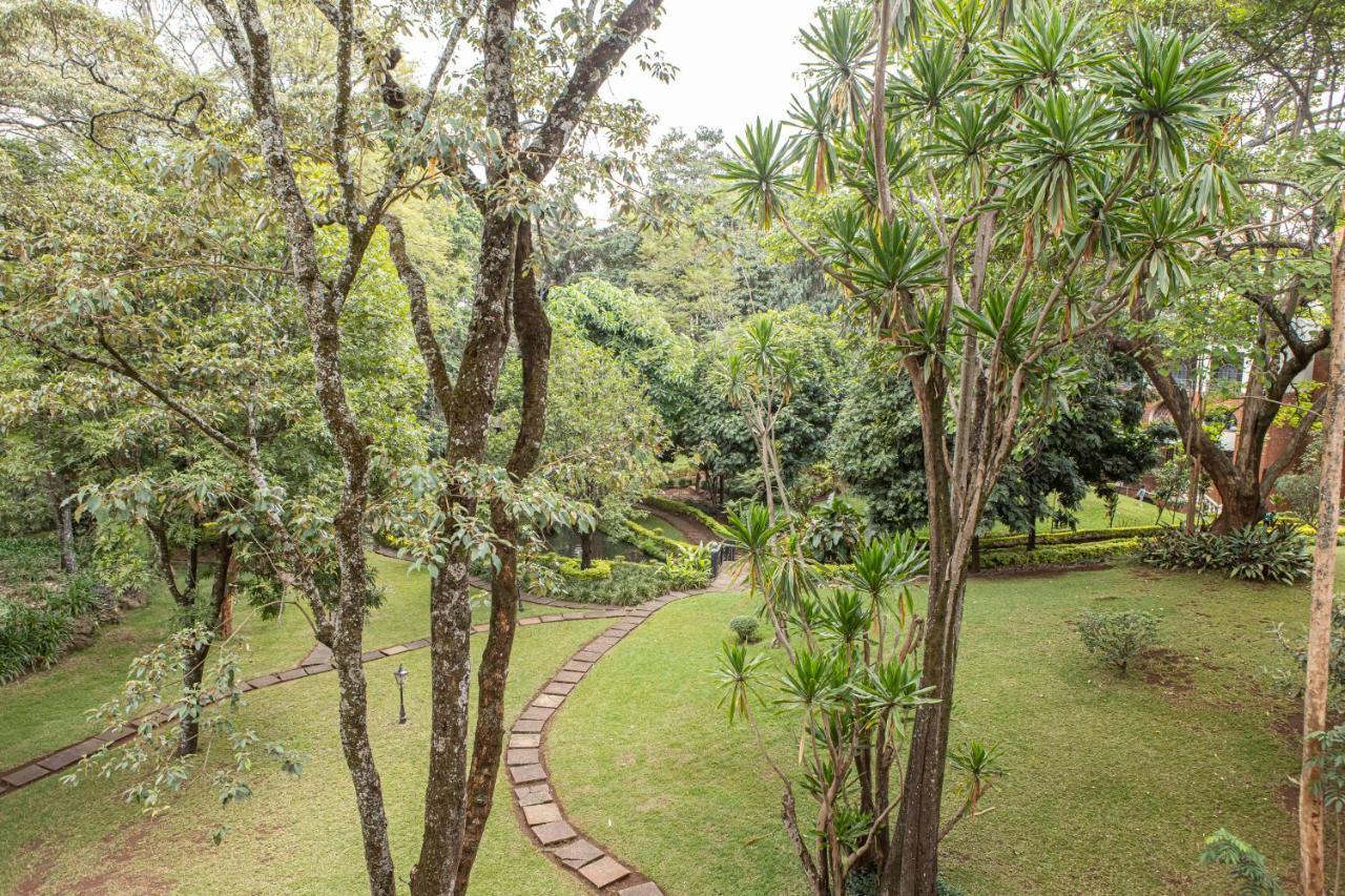 Apartment Riverside Park Tropical Oasis By Yourhost,