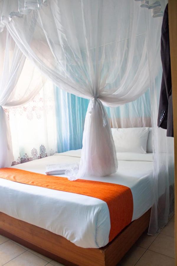 Hotel Deka Ngara *