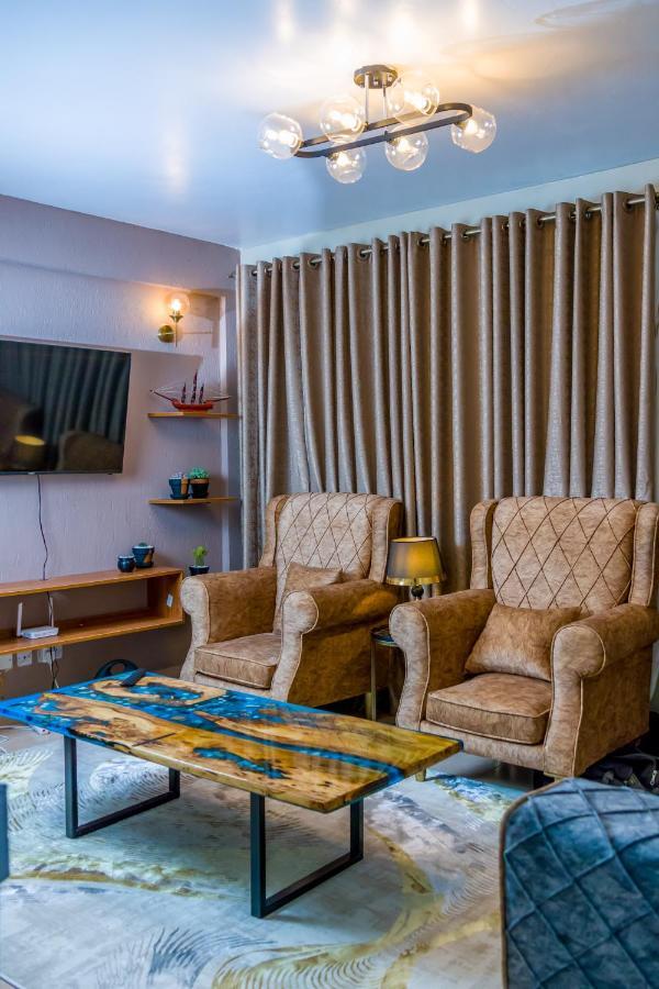 Cijana Gardens Cozy 2 Bedroom Located In The Heart Of Westlands. Apartment *