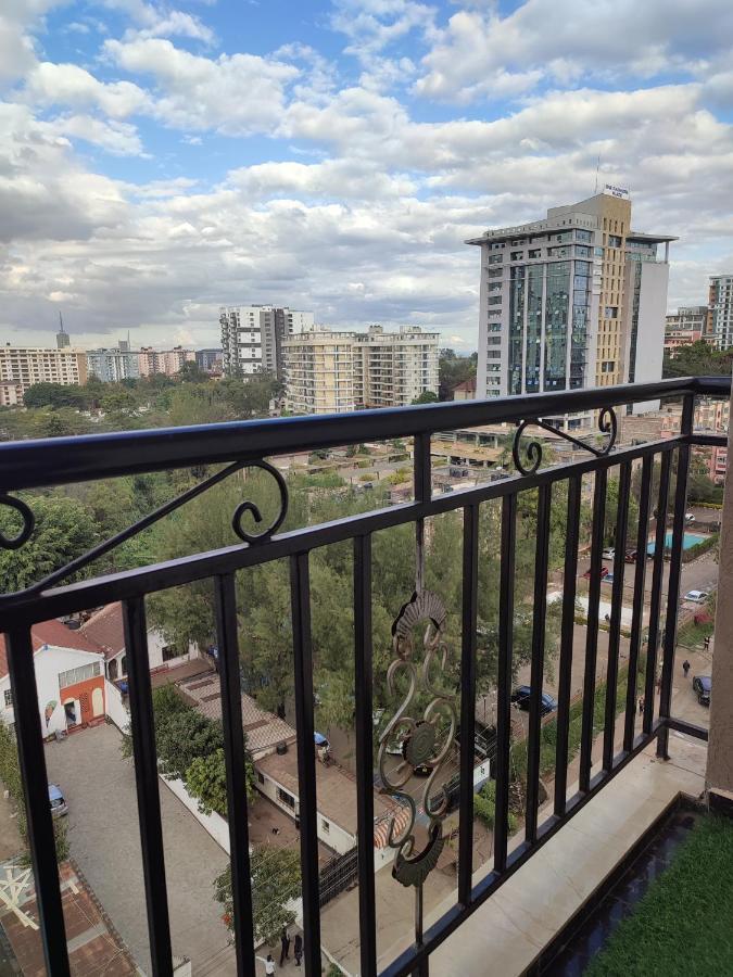 Kilimani Superb One And Half Bedroom Near Yaya Centre With Netflix * Nairobi