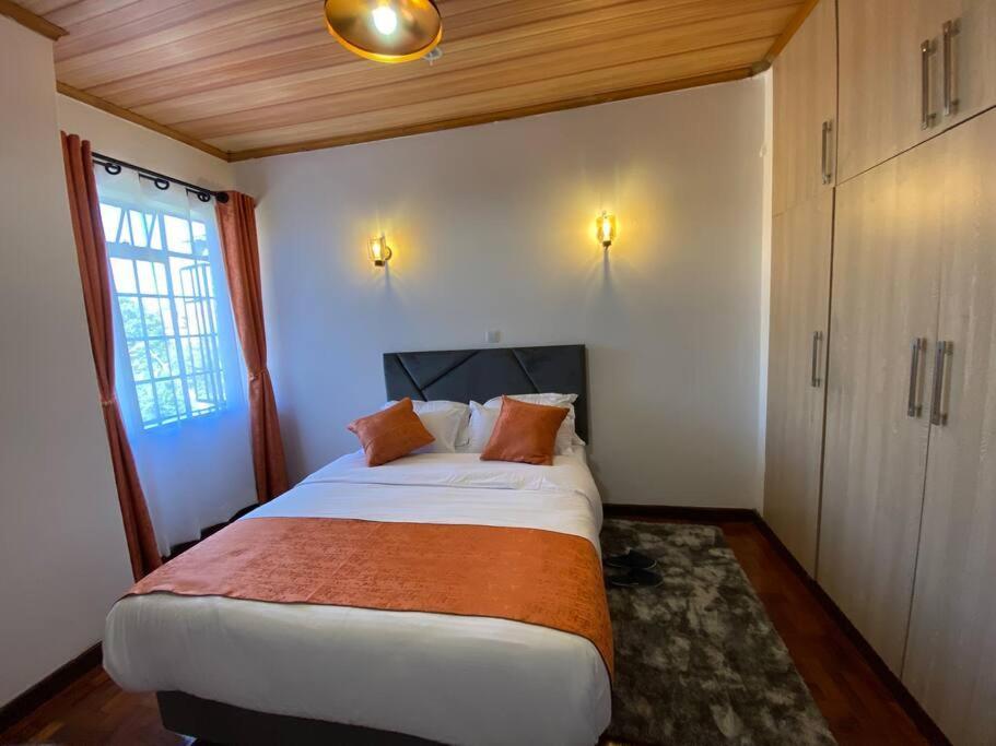 Lavington's Stylish Retreat-near Malls, Restaurants And *