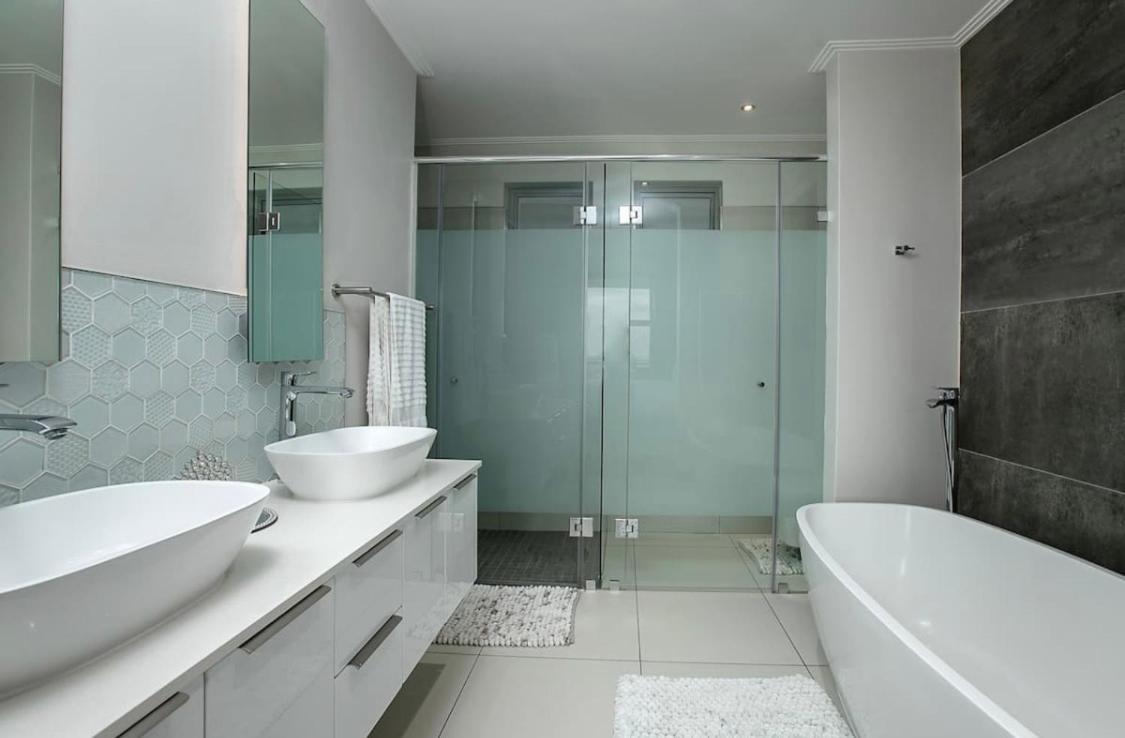 The Phoenix Luxury Penthouse Apartamento