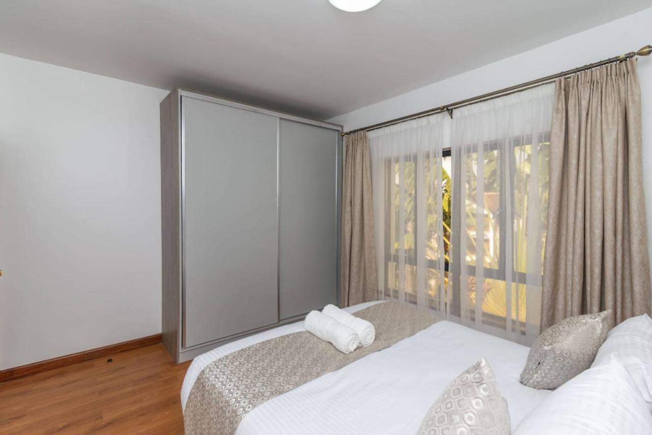 Cysuites