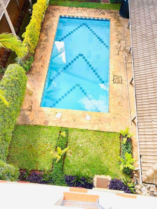Lavington's Stylish Retreat-near Malls, Restaurants And