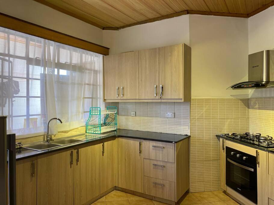 Lavington's Stylish Retreat-near Malls, Restaurants And Nairobi