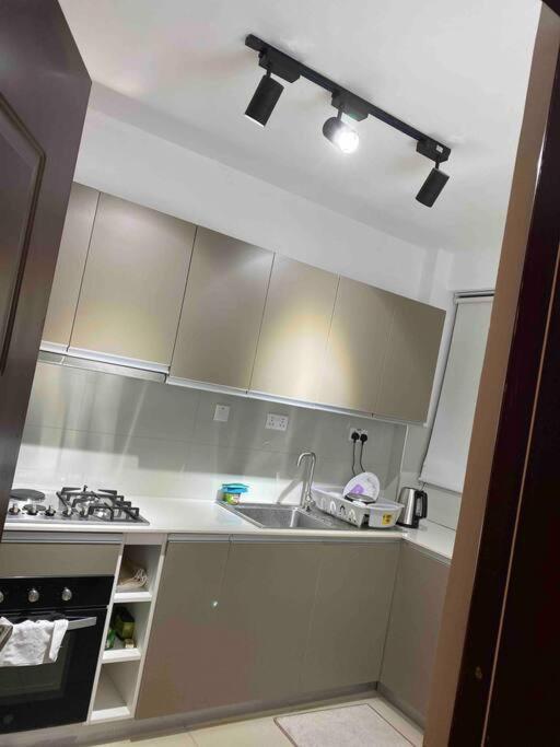 Grandville Apartment-87 Waiyaki Way Apartment *