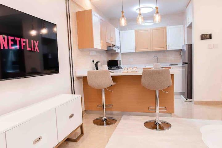 Ellas Pride - Free Transport From Airport For Pre Payment Bookings Apartment *