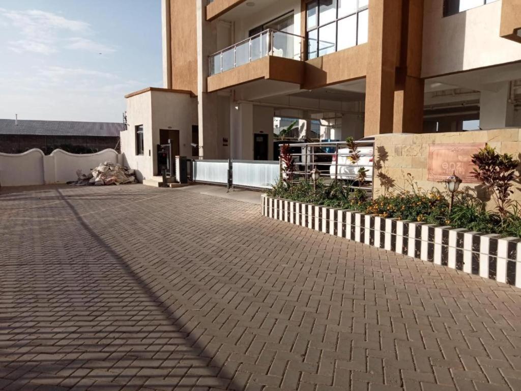 Pride Luxurious - Free Transport From Airport For Pre Payment Bookings Apartment Nairobi