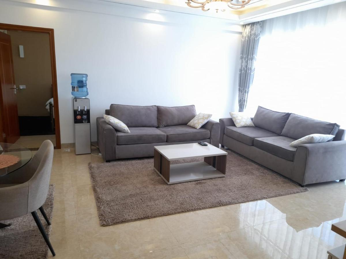Pride Luxurious - Free Transport From Airport For Pre Payment Bookings Apartment *