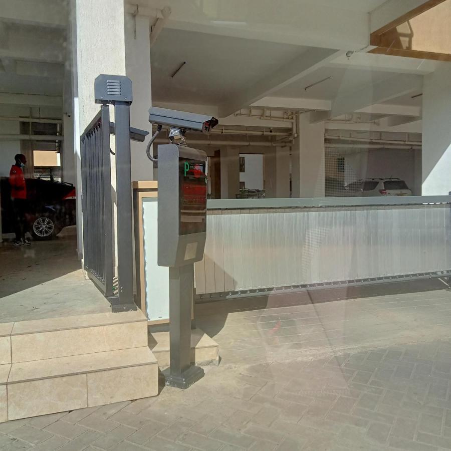 Pride Luxurious - Free Transport From Airport For Pre Payment Bookings Apartment