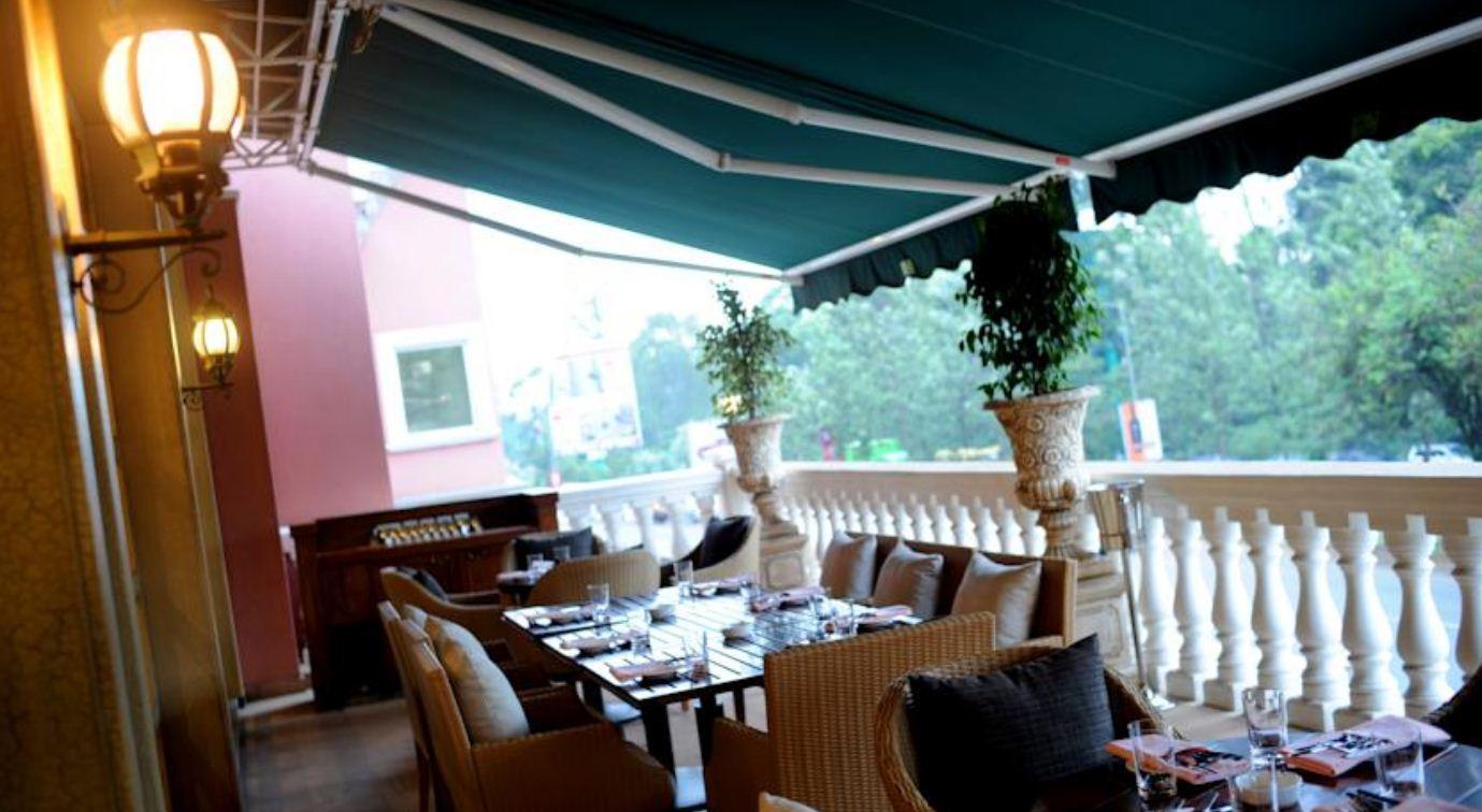 Rosa Kempniski Kenya Hotel