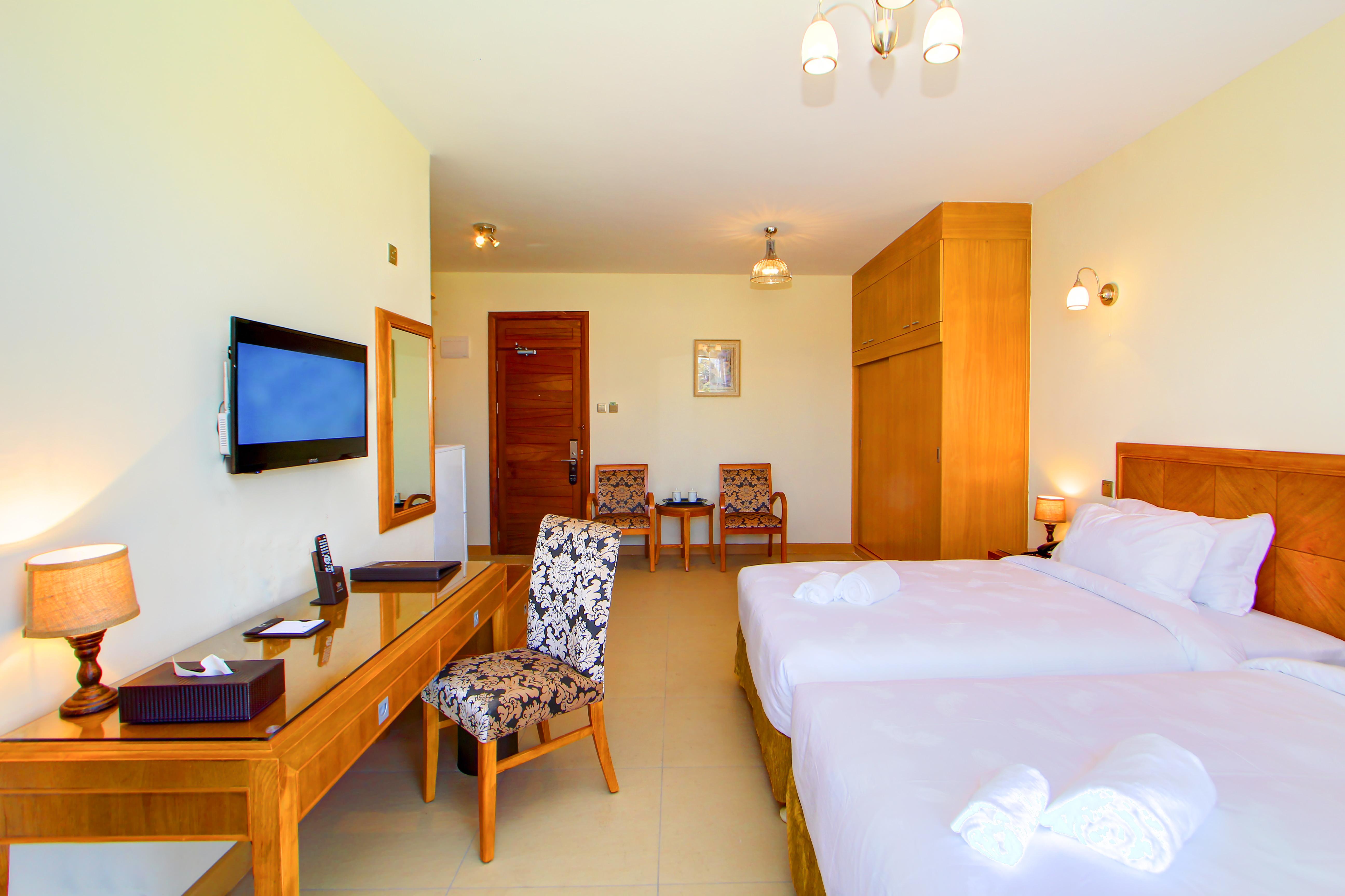 Lotos & Suites, 4*