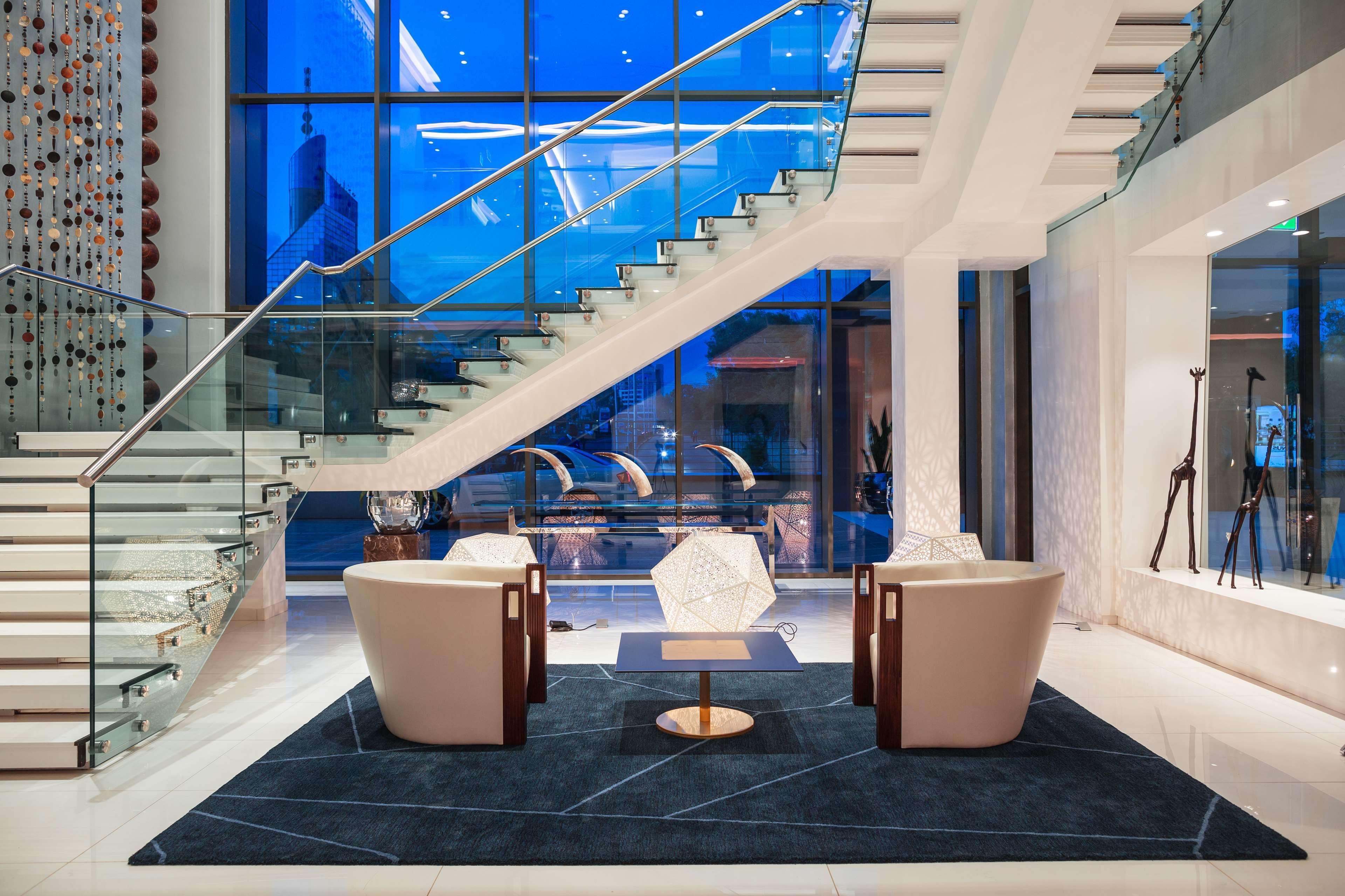 Radisson Blu Hotel, Upper Hill 5*