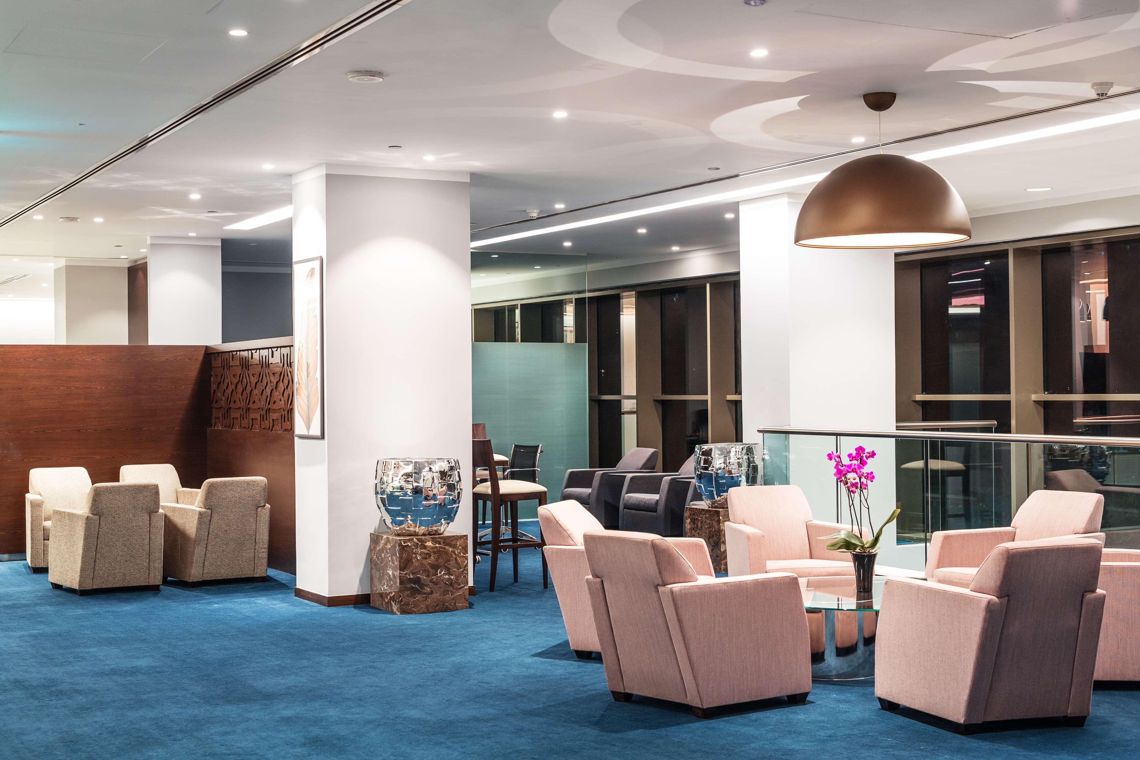 Radisson Blu Hotel, Upper Hill 5*
