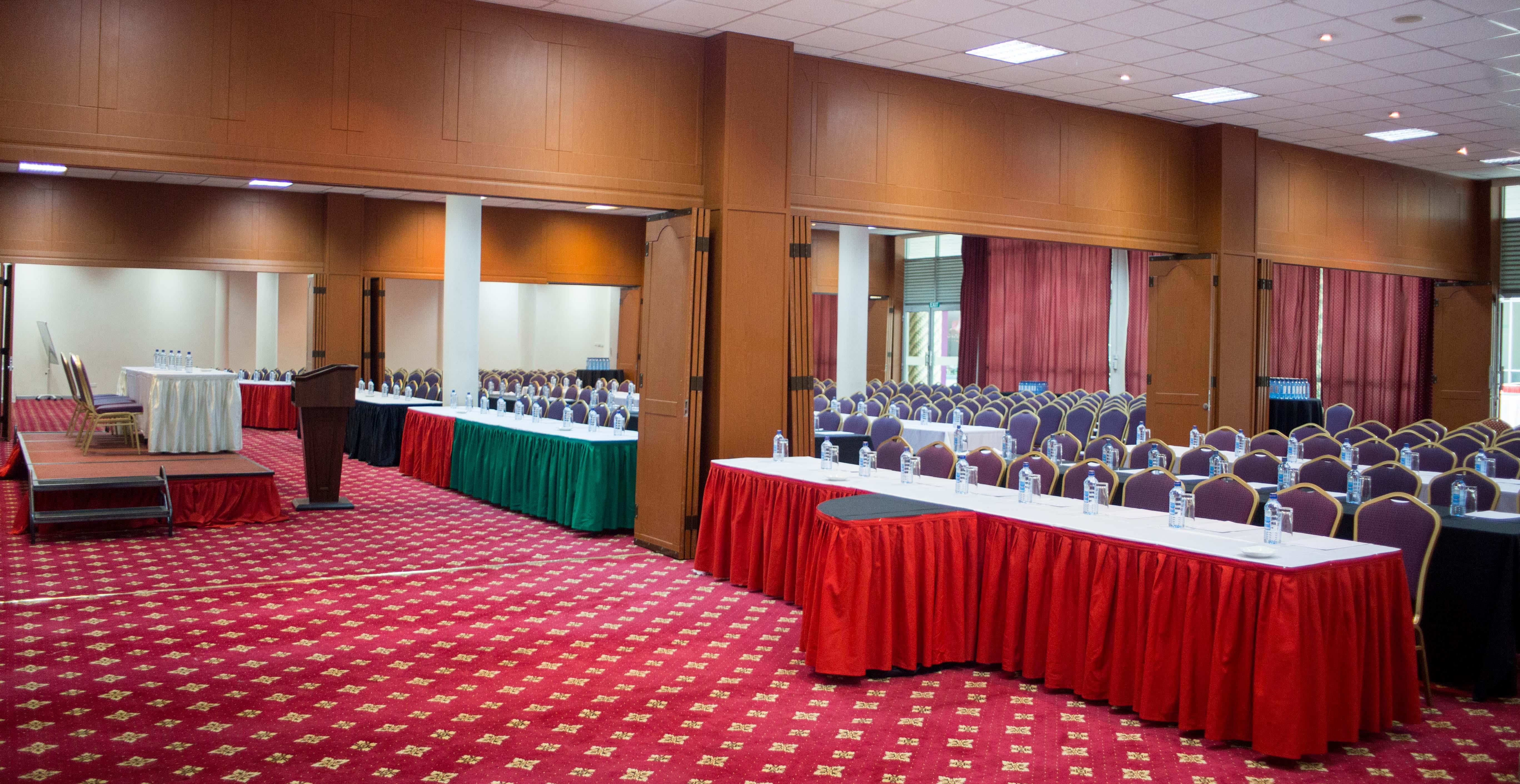 Hotel The Panari - Near Jomo Kenyatta International Airport