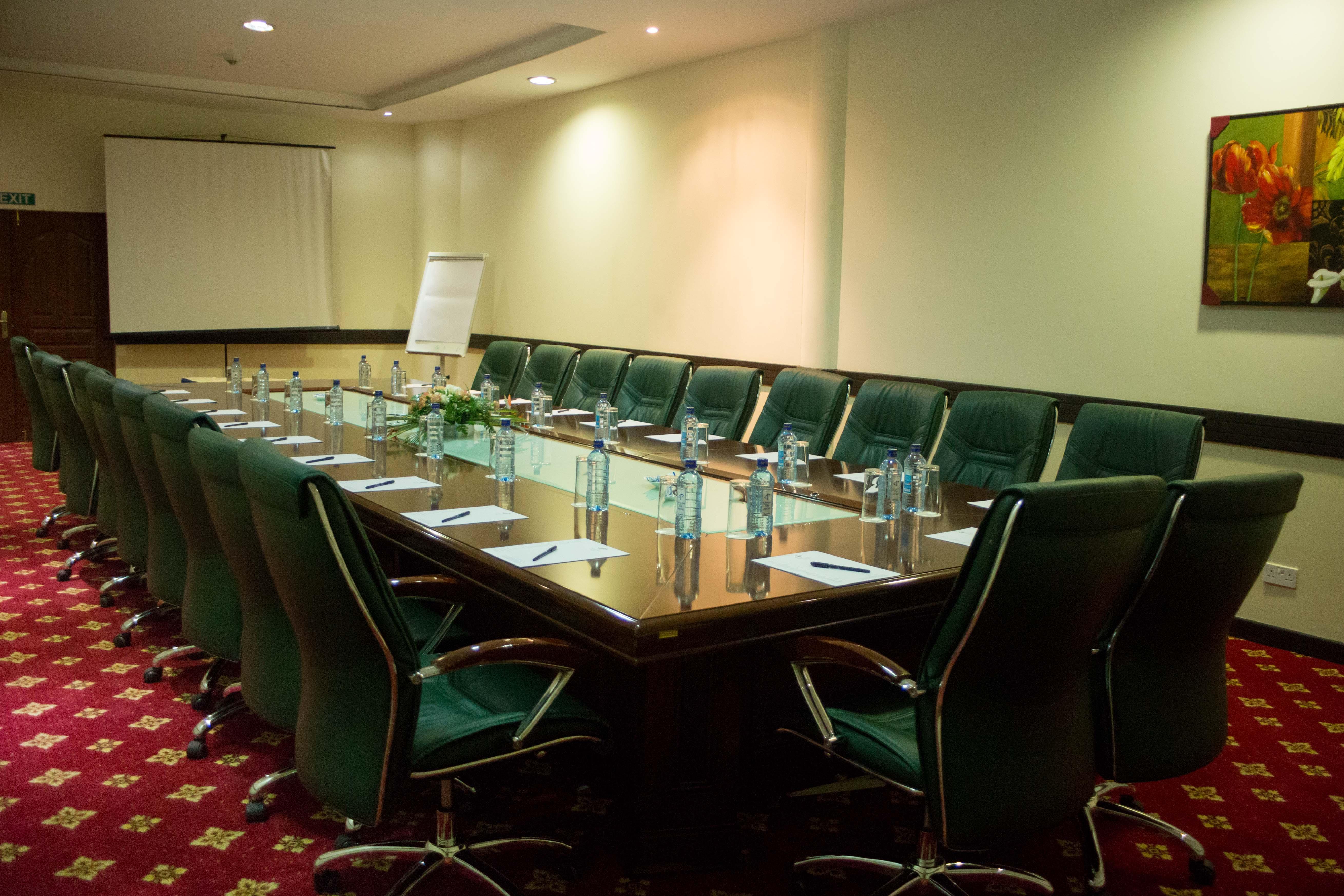Hotel The Panari - Near Jomo Kenyatta International Airport