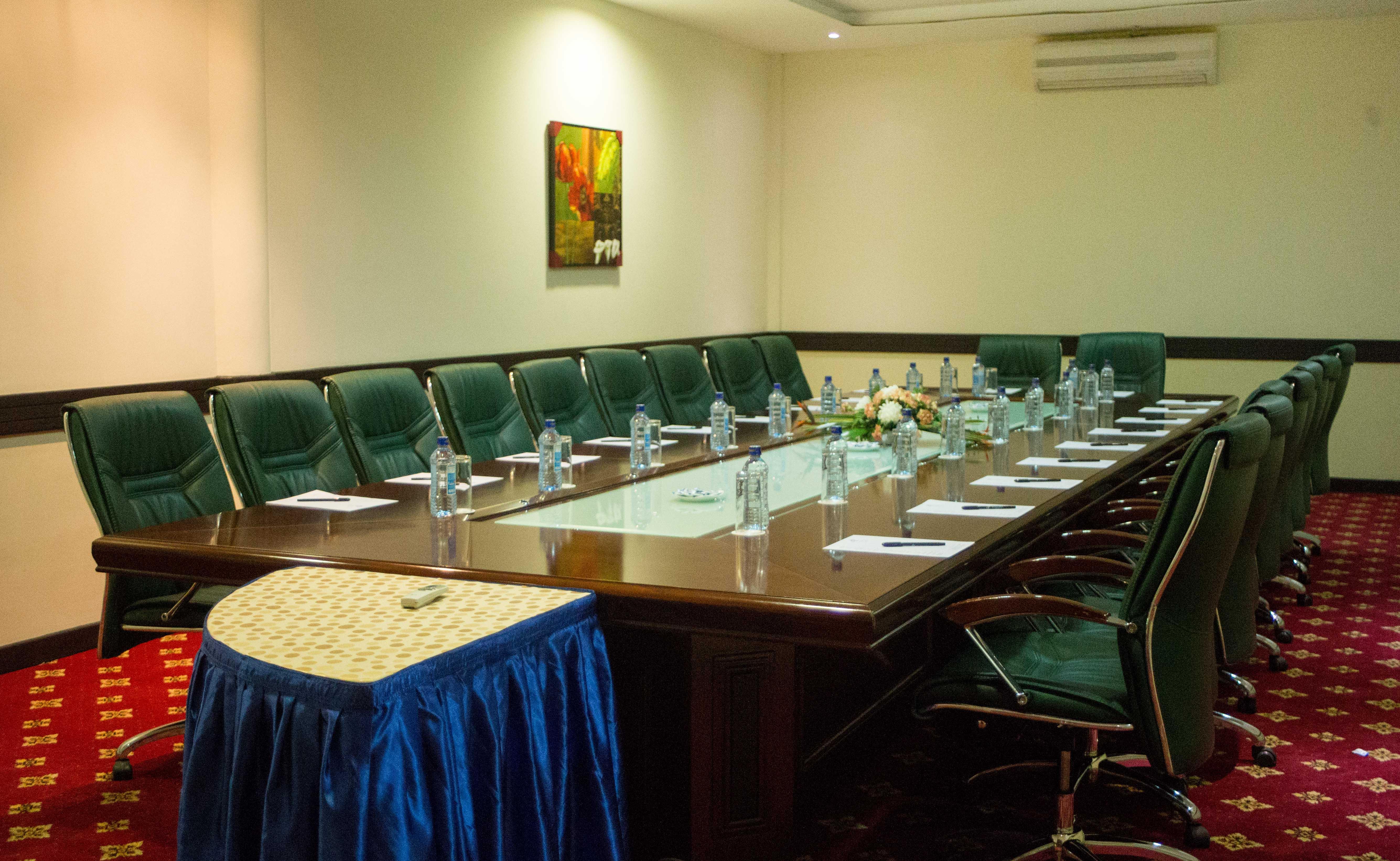 The Panari - Near Jomo Kenyatta International Airport Hotel