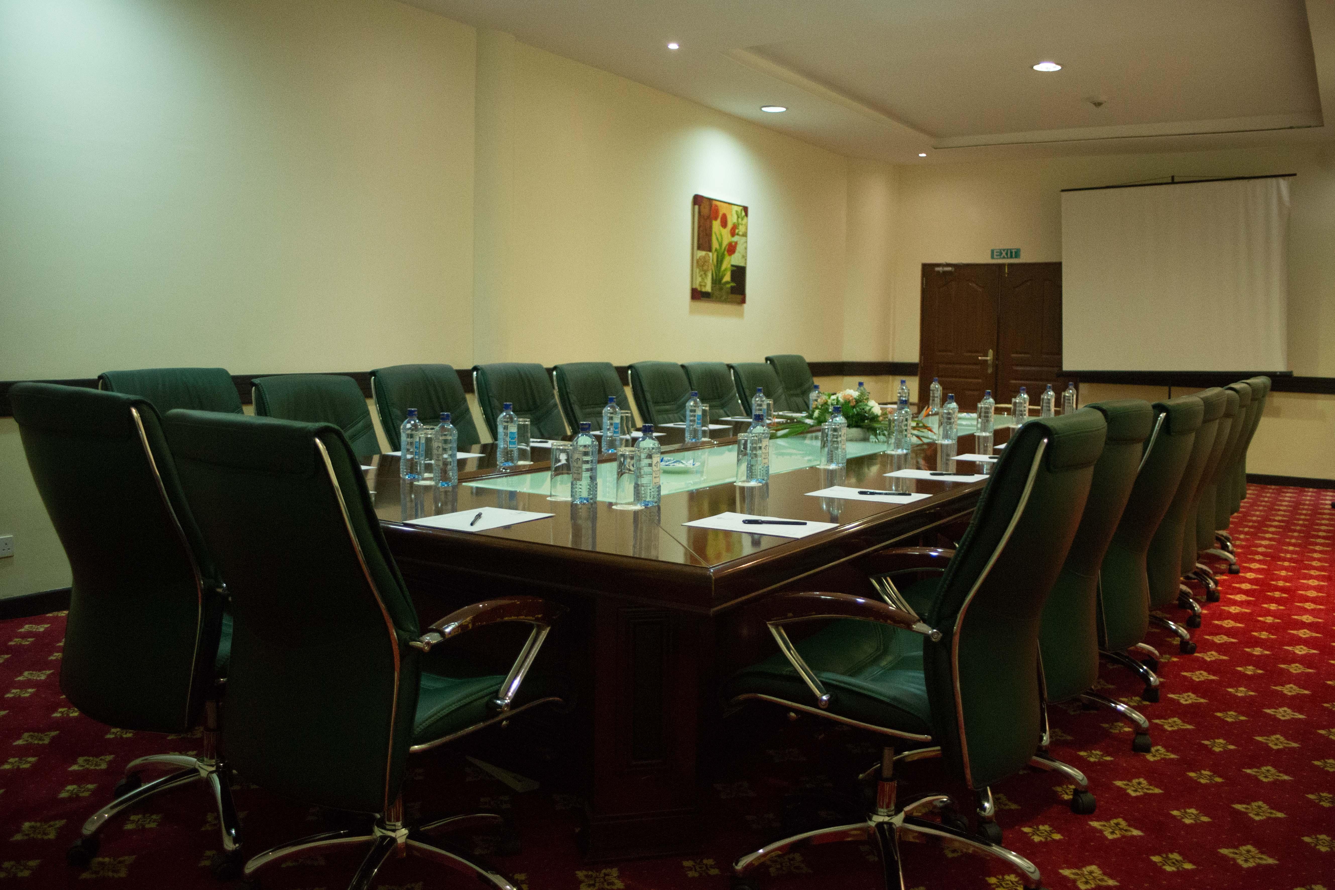 The Panari - Near Jomo Kenyatta International Airport Hotel