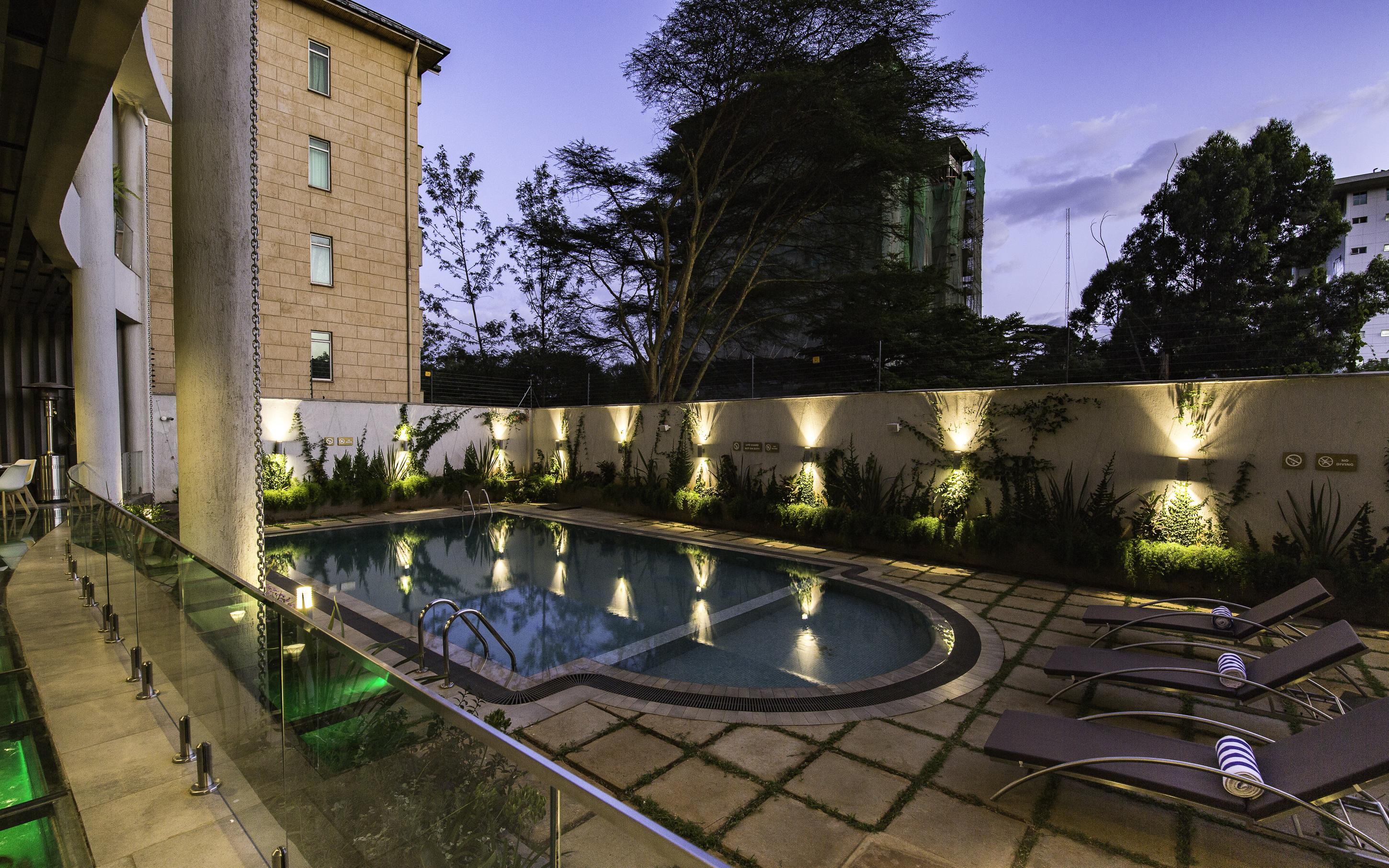 Royal Tulip Canaan Hotel 4*