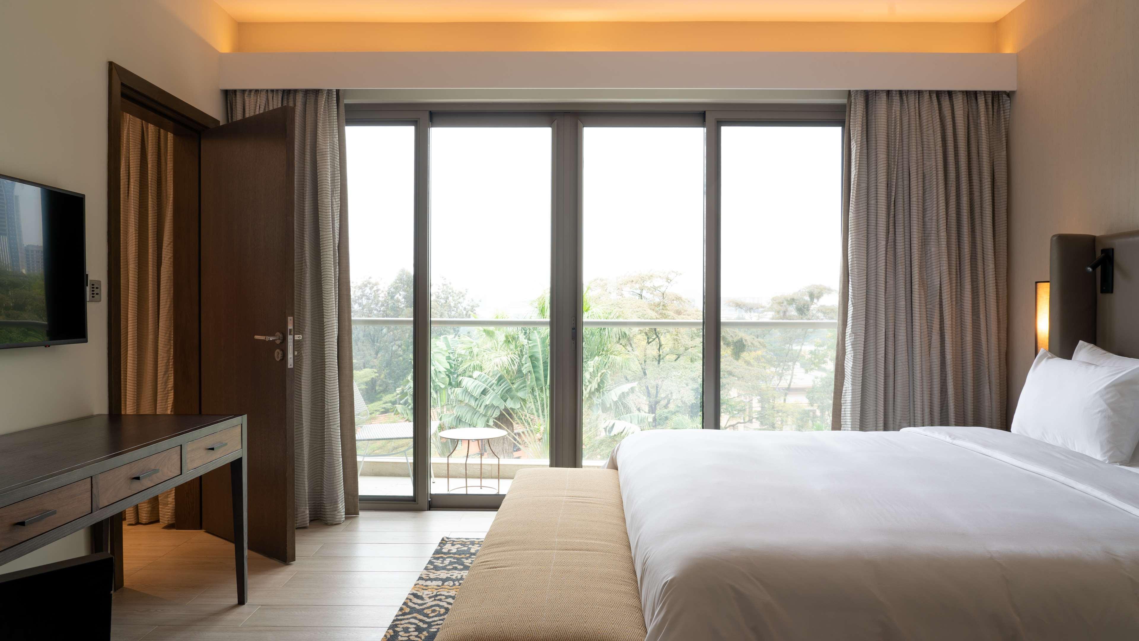 Radisson Blu & Arboretum 5*