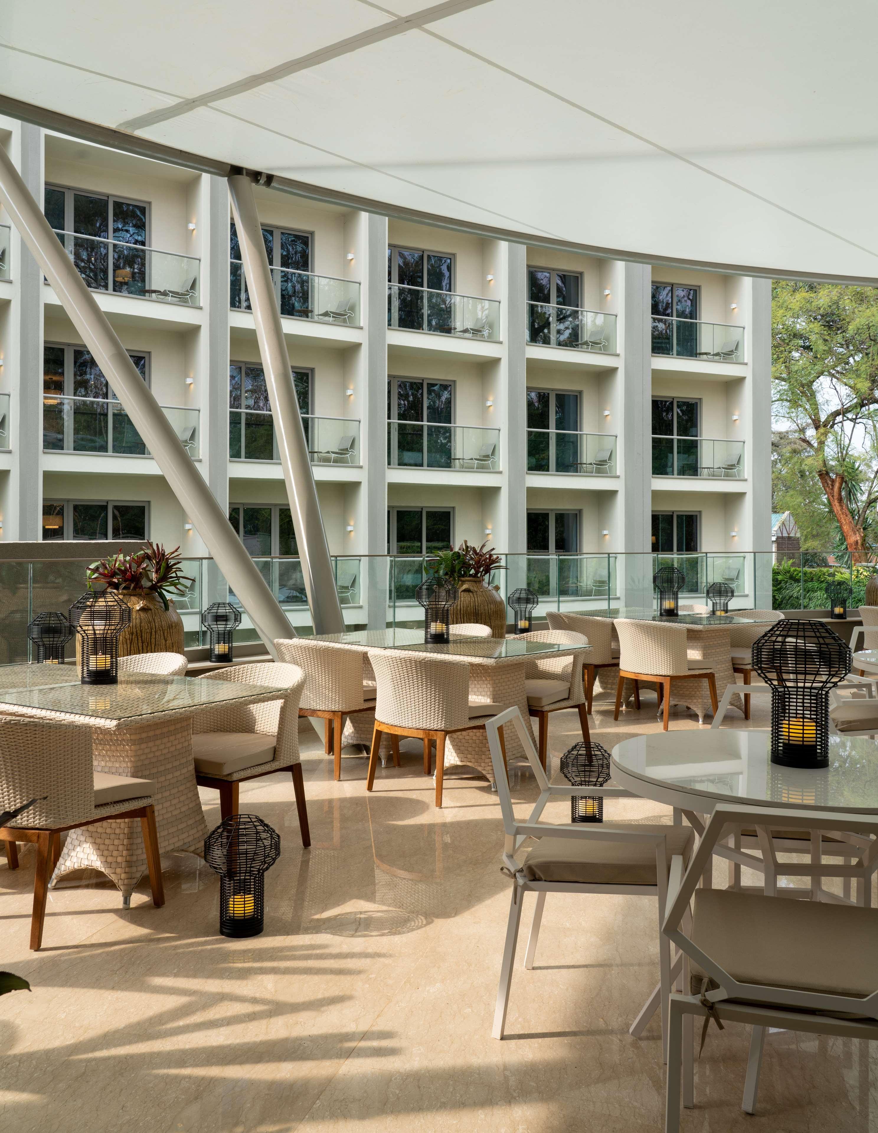 Hotel Radisson Blu & Arboretum 5*