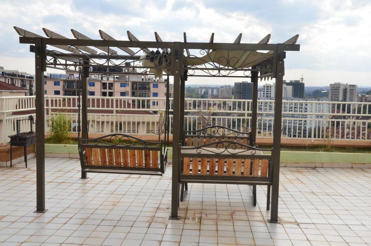 Charming 2 Bedroom Penthouse Apartment. Apartment *