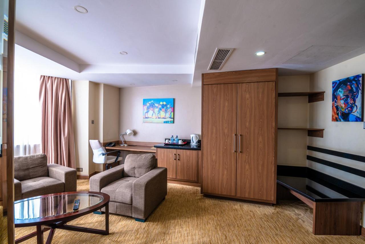 Safari Club By Swiss-belhotel Hotel 4*