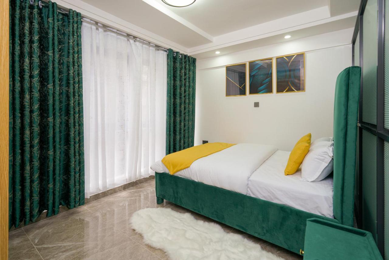 Lovely 1 Bedroom *