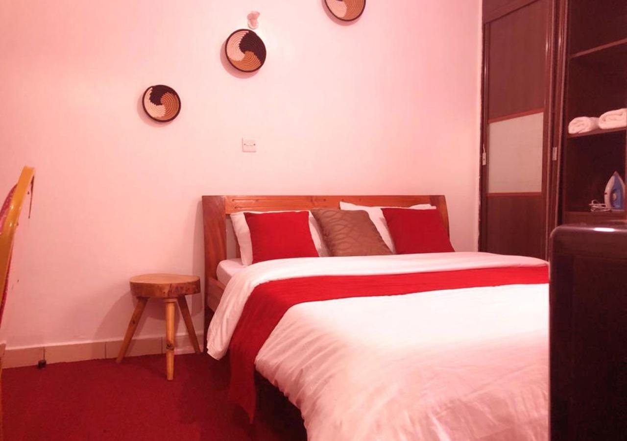 Jeyem Stays -eagle Court Bed & Breakfast