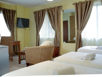 Bed & Breakfast Mvuli House