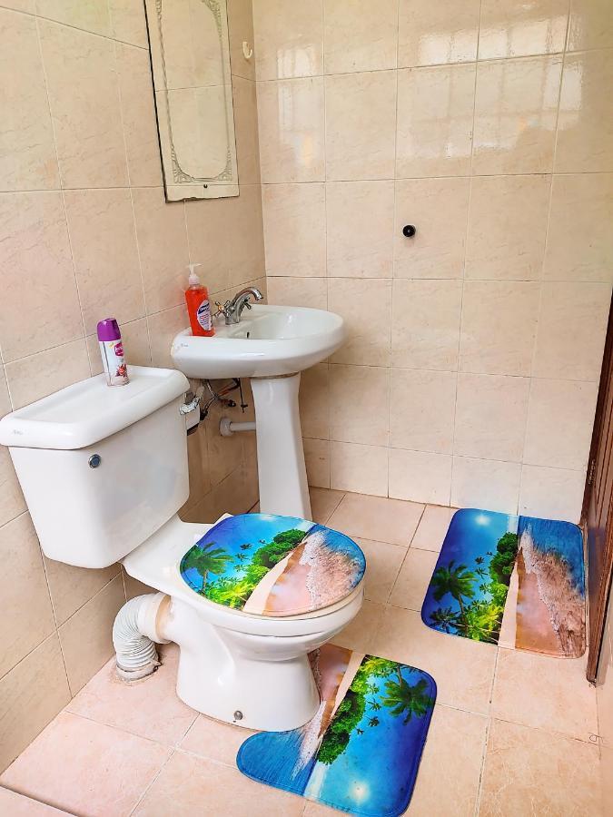 Bed & Breakfast Jeyem Stays-greenshade