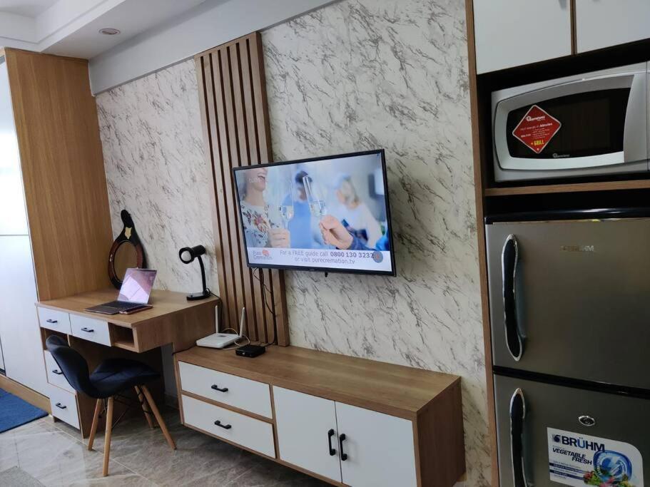 Cozy Little Nook With Views In Kilimani Apartment *