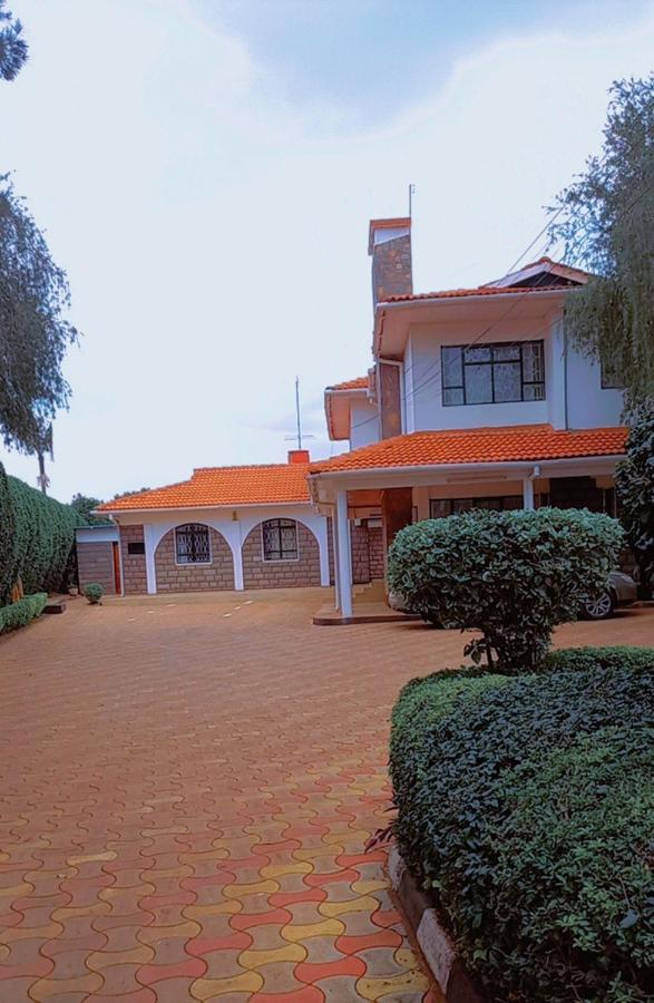 Kathy's Place In Runda * Nairobi